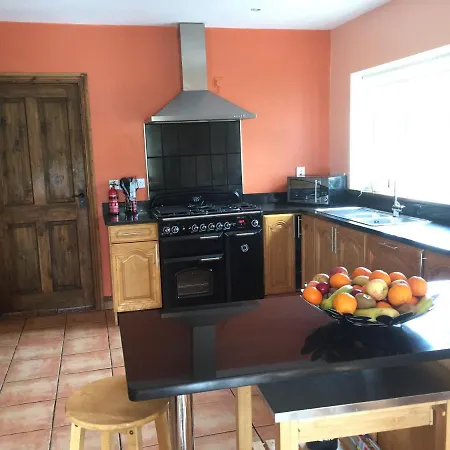 Beautiful 5-bed House In Mullaghland